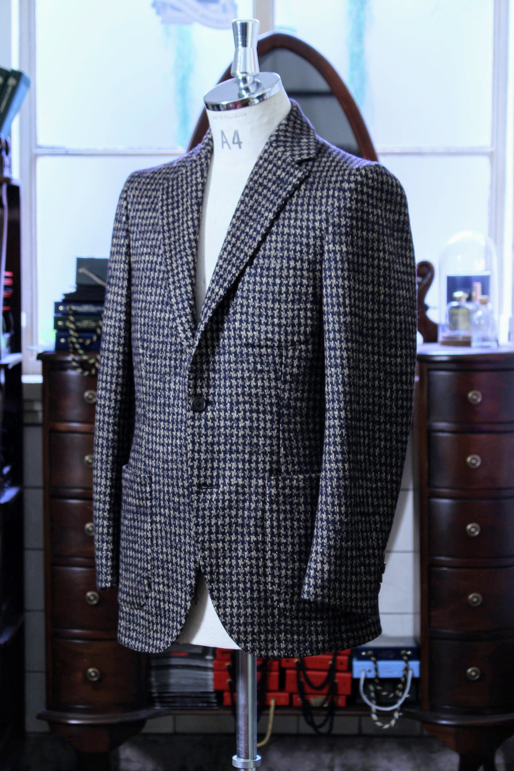 [Jacket] Italian fabric sample made in Japan